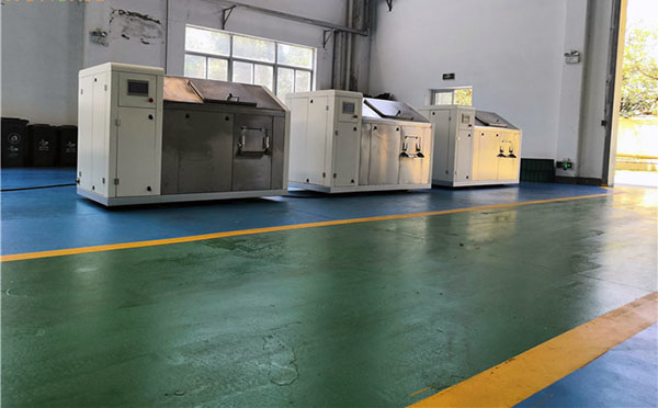 商用男女日皮视频器